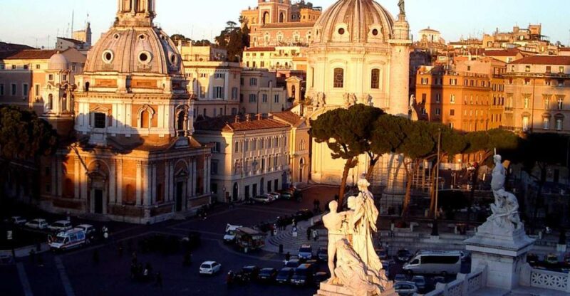Rome: Small Group Walking Tour With Gelato - Itinerary
