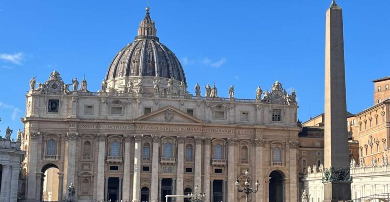 Rome: St. Peters Basilica and Papal Grottoes Guided Tour - Inclusions and Meeting Point