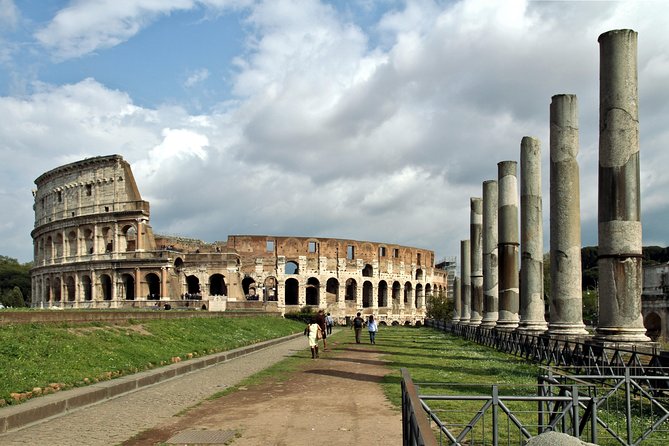 Rome, the Eternal City in One Day Private Tour From Civitavecchia Port - Trevi Fountain Experience