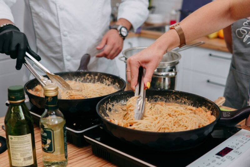 Rome: The Vatican Market Experience Tasting and Class - Key Points