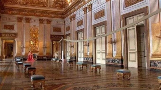Rome to Pompeii and Royal Palace of Caserta Private Tour - Important Considerations
