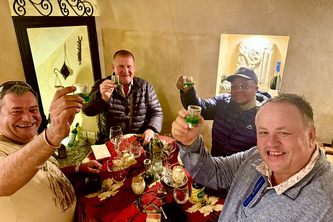 Rome: Trastevere Food and Wine Tasting Tour - Expert Staff and Presentation