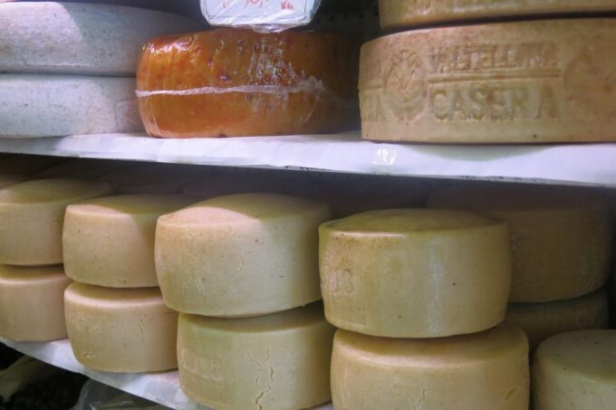 Rome Trastevere Walking Food Tour - Iconic Italian Dishes