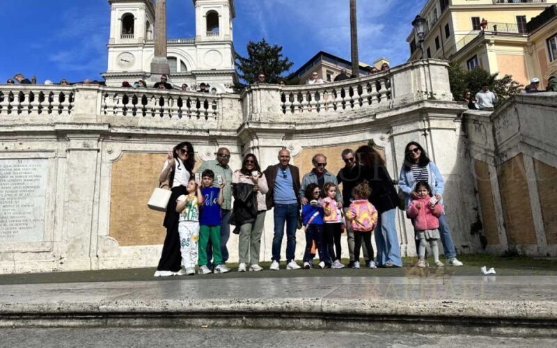 Rome: Treasure Hunt for Kids and Families Trevi and Pantheon - Exploring Iconic Monuments