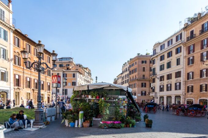 Rome: Trevi Fountain, Spanish Steps & Pantheon Walking Tour - Enjoy Insights From Knowledgeable Guide