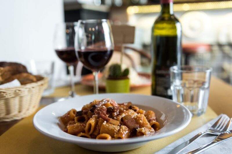 Rome: Twilight Trastevere Food Tour With Wine Tasting - Experience Highlights