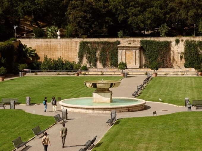 Rome: Vatican Museum, Sistine Chapel and St. Peter Tour - Discover the Sistine Chapel
