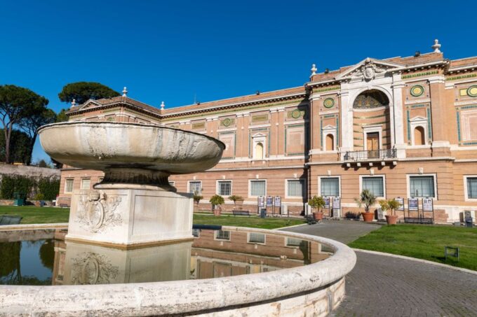 Rome: Vatican Museums, Sistine Chapel & Tombs Private Tour - Meeting Point Instructions