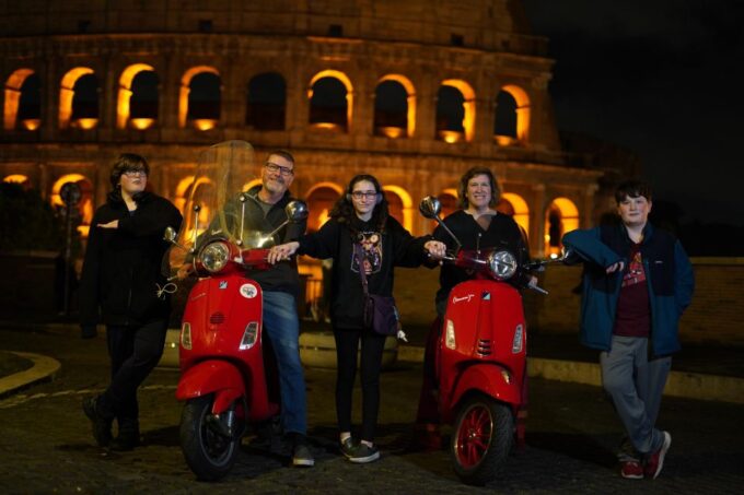 Rome: Vespa Scooter Night Tour With Pro Photographer - Finishing Location