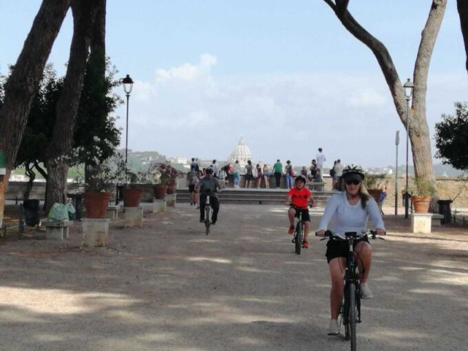 Rome: Villa Borghese E-Bike Tour - Important Information