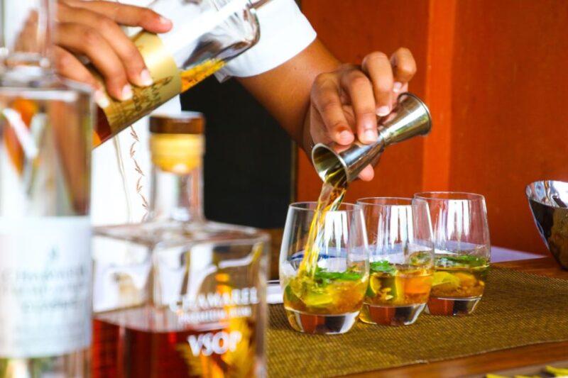 Rome: Walking Tour With Street Food Tasting and Drinks - Food and Drink Offerings