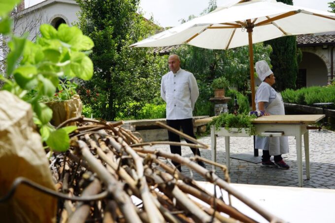 Rome: Wine Tasting and Pizza Making Class at a Vineyard - Guided Tour and Tastings