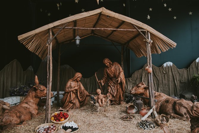 Rome's Festive Sights And Christmas Lights - Experiencing the Citys Charm