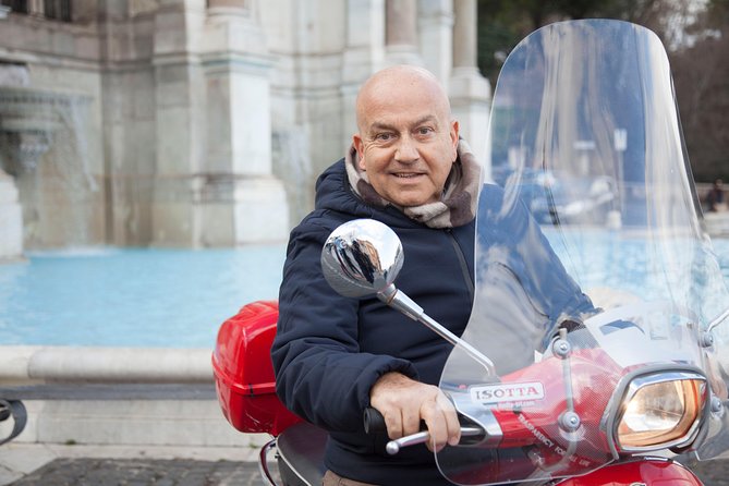 Romes Highlights by Vespa Scooter Private Tour - Piazza Navona and Spanish Steps