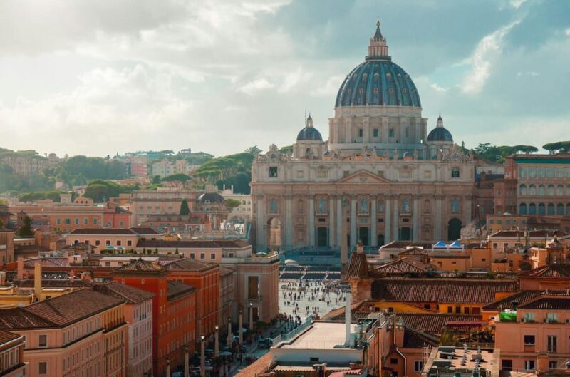 Rome:St. Peters Basilica Tour, Exclusive Underground Access - Tour Experience