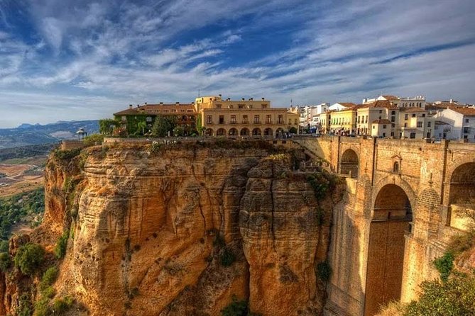 Ronda and White Village of Setenil Private Tours From Granada up to 8 Persons - Reviews and Feedback
