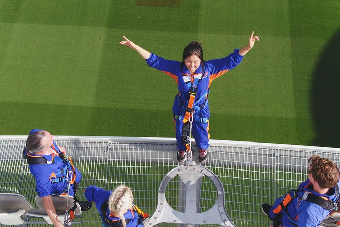RoofClimb Adelaide Oval Experience - Age and Fitness Requirements