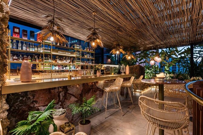 Rooftop Private Tour in Medellin - Meeting and End Points