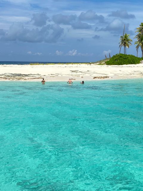 Rose Island 3 Island Lux Tour (4hrs) - Key Points