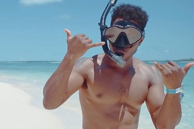 Rose Island Adventure: Snorkel, Sea Turtles, and Private Beach - Relaxing at the Beach