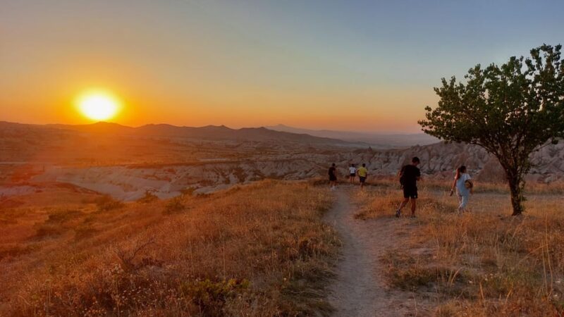 Rose Valley Sunset Hiking Tour - Important Information