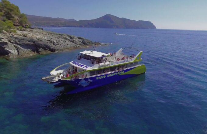 Roses: Costa Brava Catamaran Trip With Underwater Views - Scenic Wonders