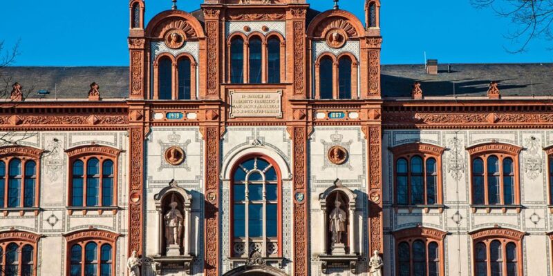 Rostock: Self-Guided Smartphone Exploration Walking Tour - Tour Experience