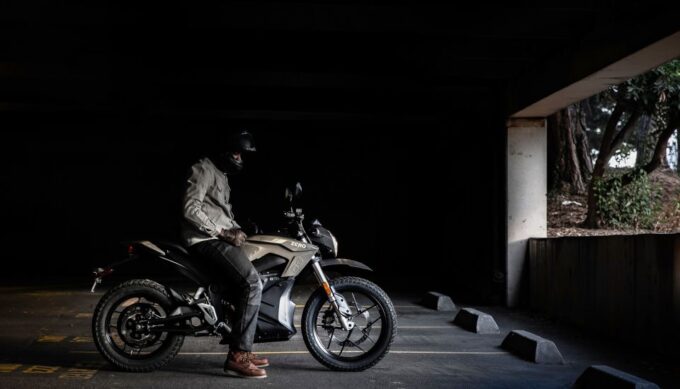 Rostock: Zero DS Electric Motorcycle Rental - Frequently Asked Questions
