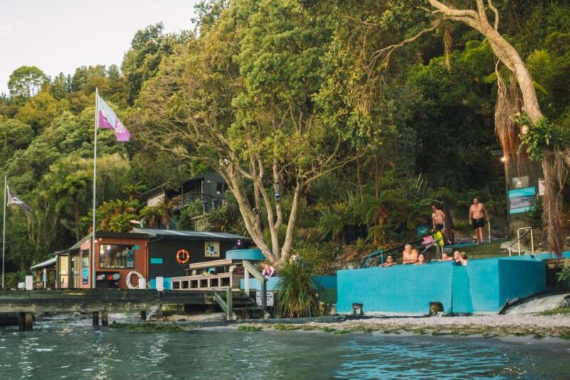 Rotorua: Daytime Scenic Lake Rotoiti Kayak Tour - Itinerary