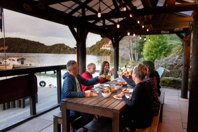Rotorua: Evening Starlight Gourmet Kayak Tour with dinner - Who Would Love This Tour?