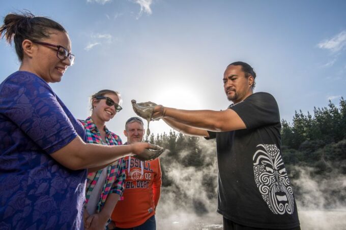Rotorua: Hells Gate Geothermal Walk, Mud Bath & Sulphur Spa - Packing Essentials
