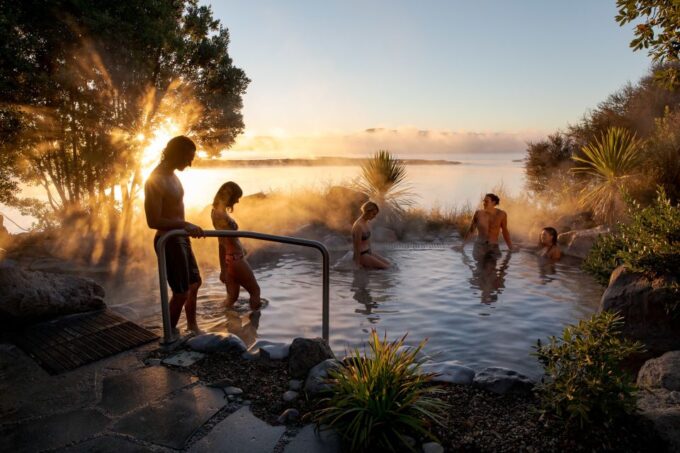 Rotorua Lake: Deluxe Lake Spa Geothermal Hot Spring Bathing - Recap