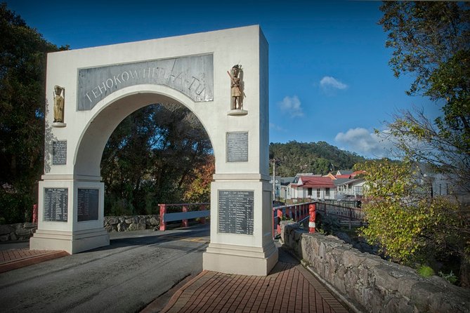 Rotorua Living & Buried Village Experience Private Tour Auckland - Private Return Transfers From Auckland