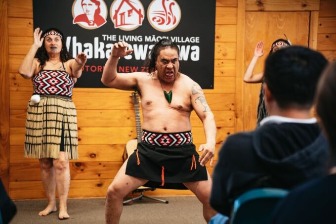 Rotorua: Māori Cultural Performance With Dancing - Duration and Meeting Point