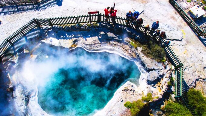 Rotorua: Whakarewarewa Village Guided Tour - Guides and Cultural Insights