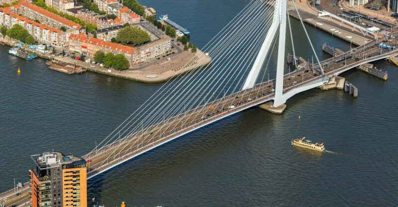 Rotterdam and Kinderdijk Daily Walking and Boat Tour - Rotterdams Architectural Gems