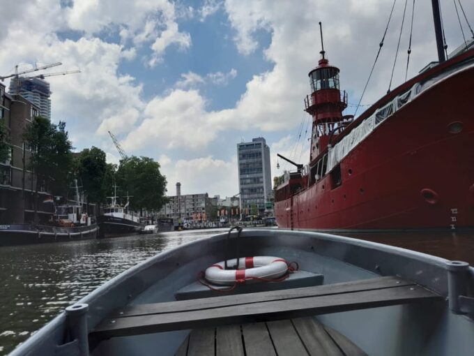 Rotterdam: City Center Electric Boat Rental - Inclusions and Instructions