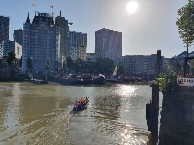 Rotterdam: City Center Electric Boat Rental - Customer Feedback Highlights