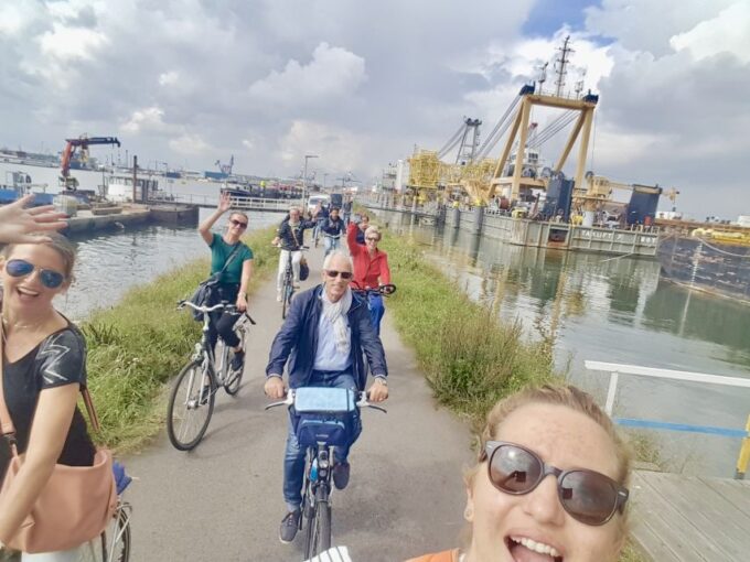 Rotterdam: City Highlights Guided Bike Tour - Exploring Rotterdams Main Roads