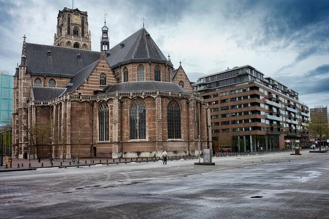 Rotterdam City Wonders Walking Adventure - Meeting and End Points