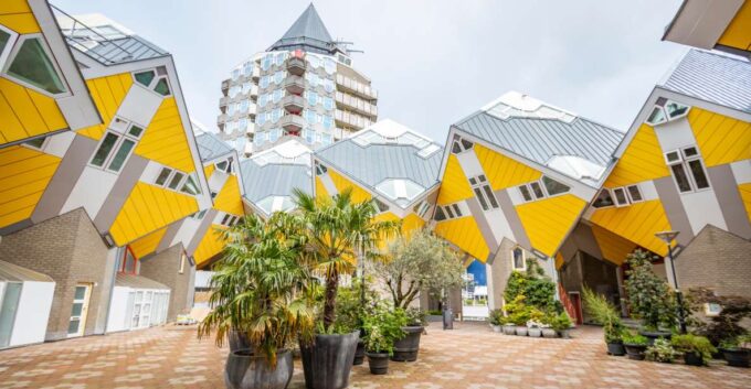 Rotterdam: Private Architecture Tour With a Local Expert - Languages Available