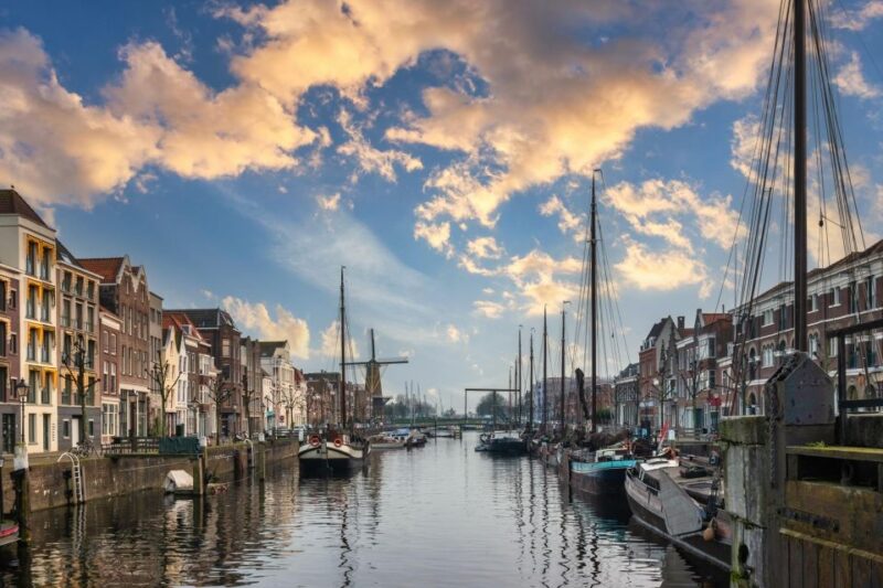 Rotterdam: Walking Tour With Audio Guide on App - Customer Feedback