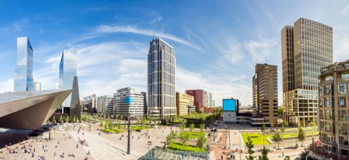 Rotterdam: Walking Tour With Audio Guide on App - Tour Flexibility and Pace