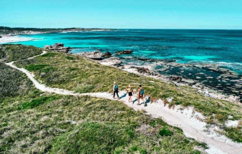 Rottnest Island: Lakes & Bays Guided 12km Hike - Hiking Experience