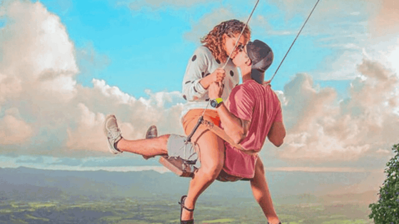 Round Mountain and Emerald Coast, Tropical Beauties - Journey to Montaña Redonda