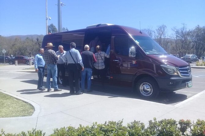 Round Mountain Package Transport From Airport to Your Minimum Hotel 6 People - Participant Information