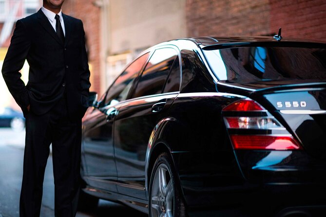 Round Mountain Package Transport From Airport to Your Minimum Hotel 6 People - Booking Your Stay