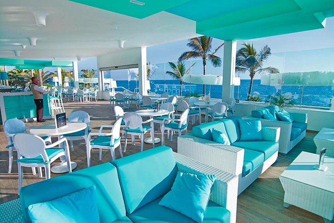 Round Trip Airport (Lpia) to Atlantis, Comfort Suites, Warrick, Harbourside, RIU - Pricing and Payment