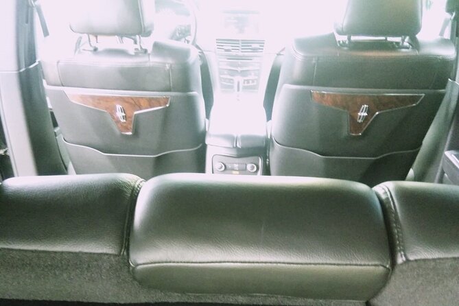 Round Trip Airport Private Transfer (Nassau Limousine) - Pricing and Booking Information