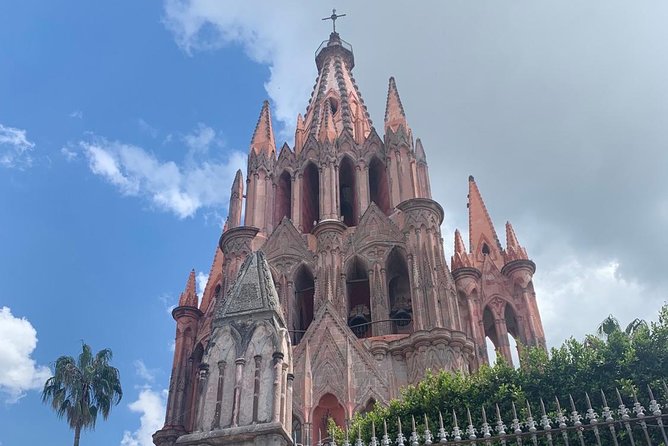 Round Trip BJX Airport to San Miguel Allende - Pickup and Meeting Details